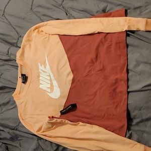 Women's Nike long sleeve tee